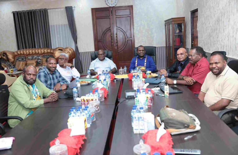 Gubernur Papua Tengah dan Delapan Bupati Kompak! Janji Sukseskan Tahbisan Uskup Timika, 40 Uskup Dunia Bakal Hadir