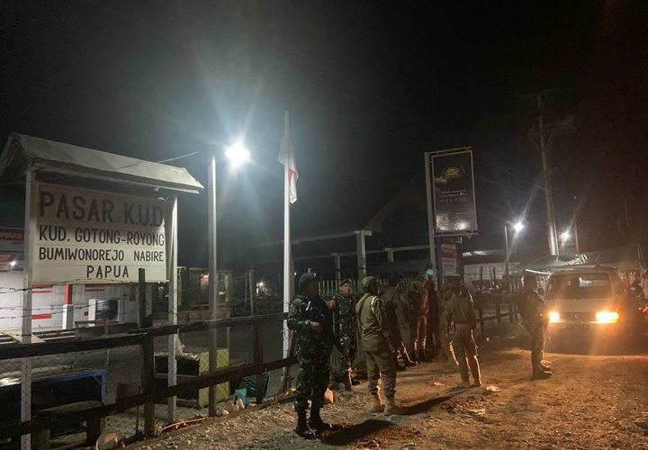 Kodim 1705/Nabire dan Satpol PP Gelar Patroli Malam untuk Jaga Keamanan Masyarakat