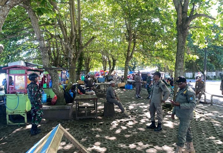 Sinergi TNI dan Satpol PP Nabire Gelar Patroli Rutin Jaga Keamanan